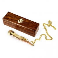 Свисток боцмана 2349 в деревянной шкатулке Two Captains