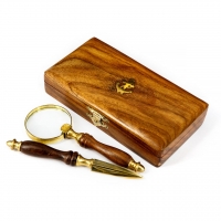 Набор NI153A лупа, нож в деревянной коробке Two Captains Набор NI153A лупа, нож в деревянной коробке Two Captains