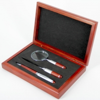 Набор с подарочной ручкой, лупой и ножом для конвертов 21-13 BLG Albero Ode Набор с подарочной ручкой, лупой и ножом для конвертов 21-13 BLG Albero Ode