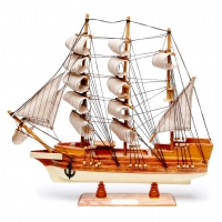 Модель парусника 44 см 6808 Two Captains