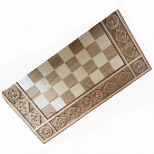 Шахматы и нарды деревянные с орнаментом средние 