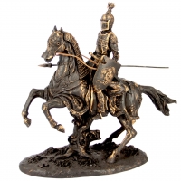 Статуэтка рыцаря на лошади 