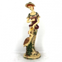 Статуетка дівчина і лелека 8297 