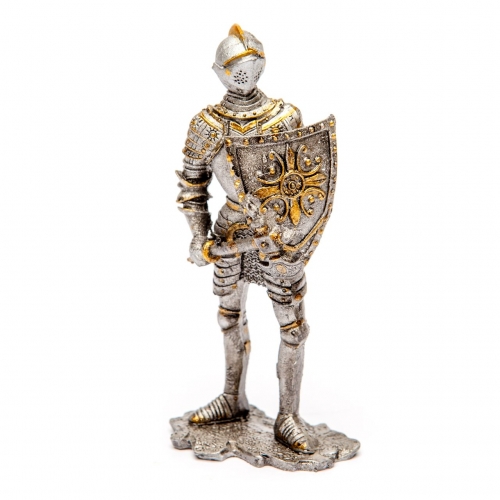 Статуэтка рыцаря с топором HH-F019 