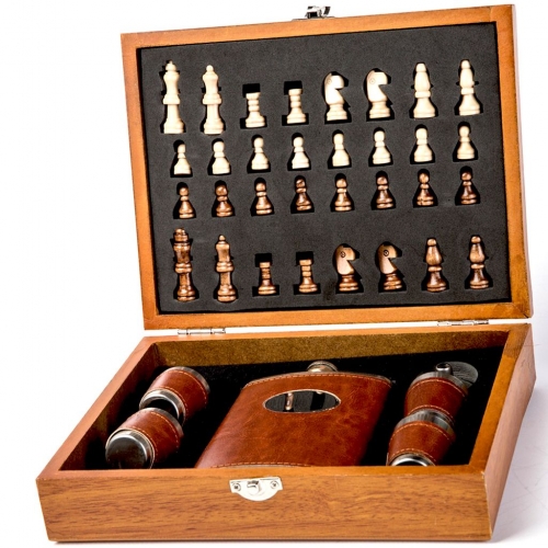 Подарочный набор шахматы с флягой и стопками TZ-14 Hip Flask