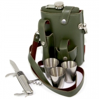 Фляга в чехле со стопкой и перочинным ножом PT-9 Hip Flask Фляга в чехле со стопкой и перочинным ножом PT-9 Hip Flask