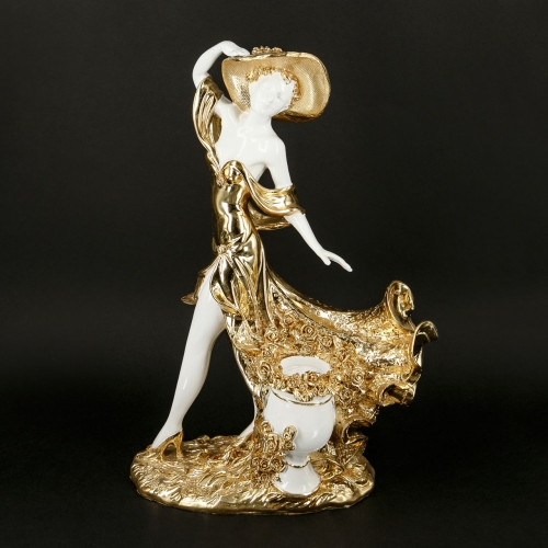 Статуетка жінка в капелюсі під золото 10200 Classic Art