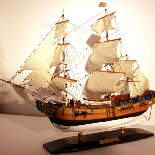 Модель корабля Bounty 45 см С21-1 Two Captains